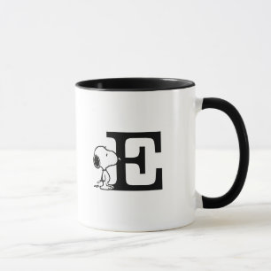 Caneca Amendoins Monograma E de Snoopy