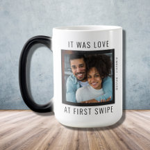 Amor no primeiro Swipe Online Casal Namorados Mug