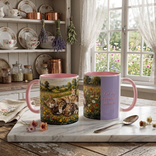 Caneca Aniversário da Mãe Prado de Flores Silvestres Gato (For my beautiful mother birthday gift for her. Cottagecore cat mom & kittens wildflower meadow scene)