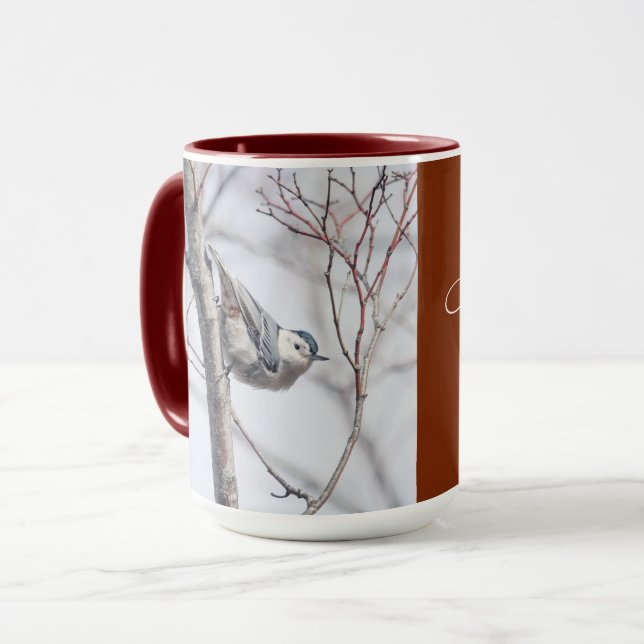 Caneca Aniversário Nuthatch, de peito branco, assistindo  (Frente Esquerda)