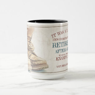 Caneca Anúncio de aposentação com botas antigas V2.0