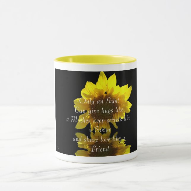 Caneca Apenas uma tia (Centro)