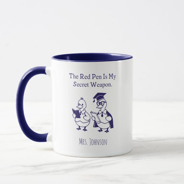 Caneca Arma Secreta Caneta Vermelha Design Divertido Prof (Esquerda)
