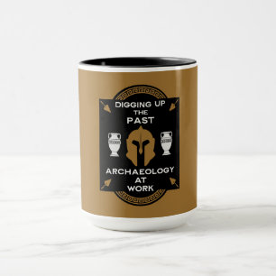 Caneca Arqueólogo romano