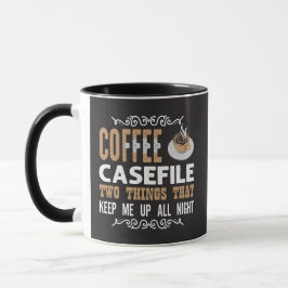 Caneca Arquivos de Café Duas Coisas Me Mantêm Acordado De