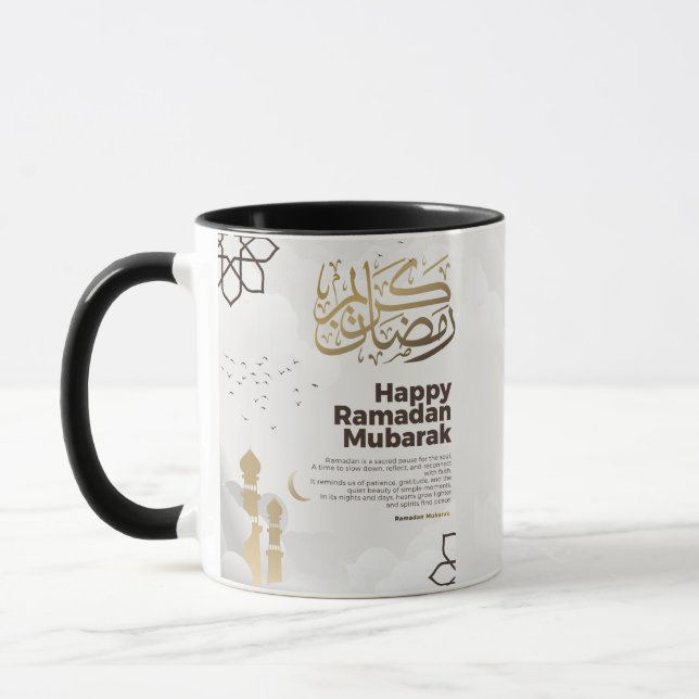 Caneca Arte de Caligrafia Dourada Ramadan Mubarak (Esquerda)