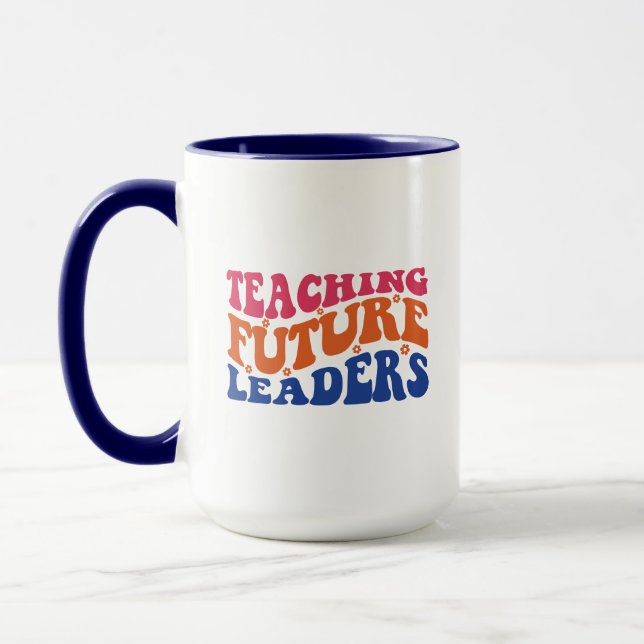 Caneca Arte de Palavras para Ensinar Líderes Futuros (Esquerda)