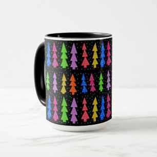 Caneca Árvores de Natal Coloridas em Preto