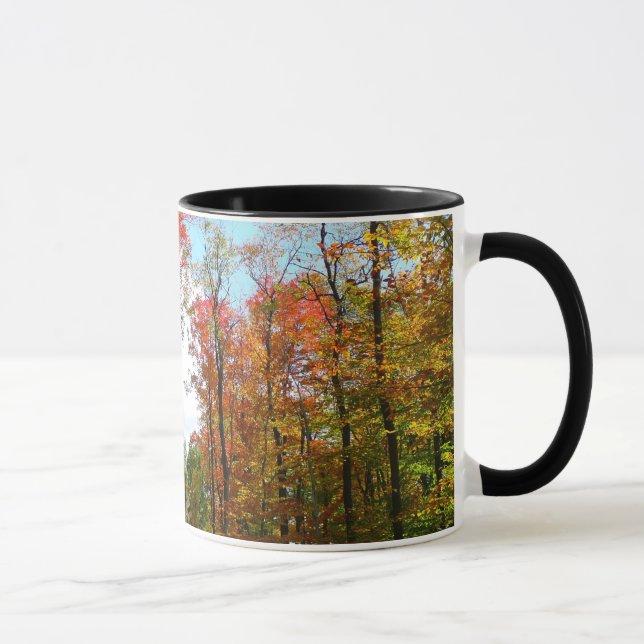 Caneca Árvores de Outono e Céu Azul Fotografia da Naturez (Direita)