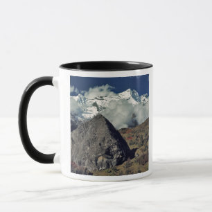 Caneca Ásia, Nepal, Parque Nacional Sagarmatha. Uma oraçã