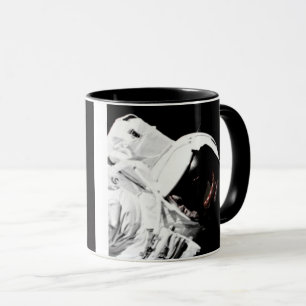 Caneca Astronauta Negro e Branco da NASA Apollo 17