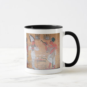 Caneca Ay que executa a abertura da cerimónia da boca