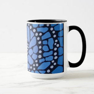 Caneca azul da mandala da borboleta