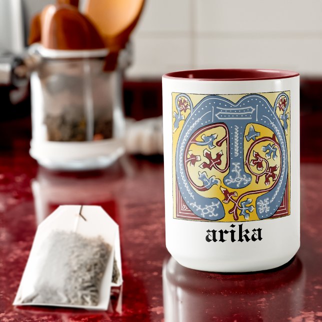 Caneca Azul Medieval e Vermelho - Letra iluminada M (Criador carregado)