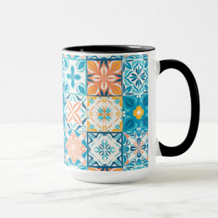Caneca azulejos ornamentados em azul e laranja