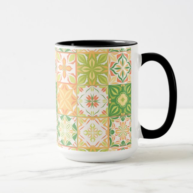 Caneca azulejos ornamentados em verde e amarelo (Direita)