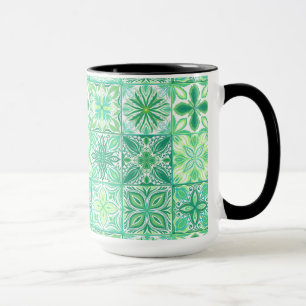Caneca azulejos ornamentados em verde e branco