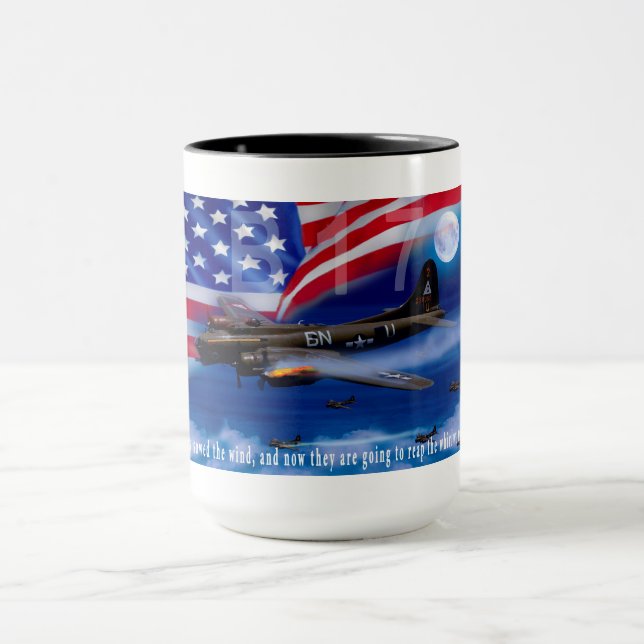 Caneca B17 com citações de Harris do bombardeiro (Centro)