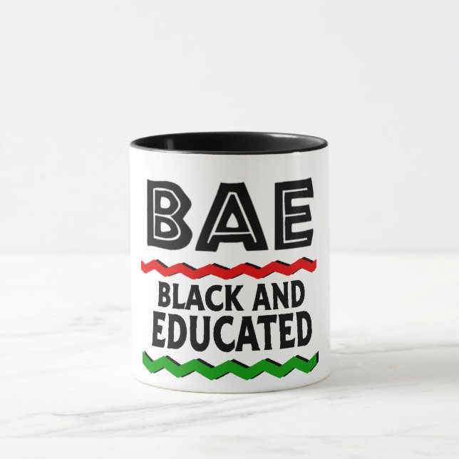 Caneca BACA Negra e Mug Educado (Centro)