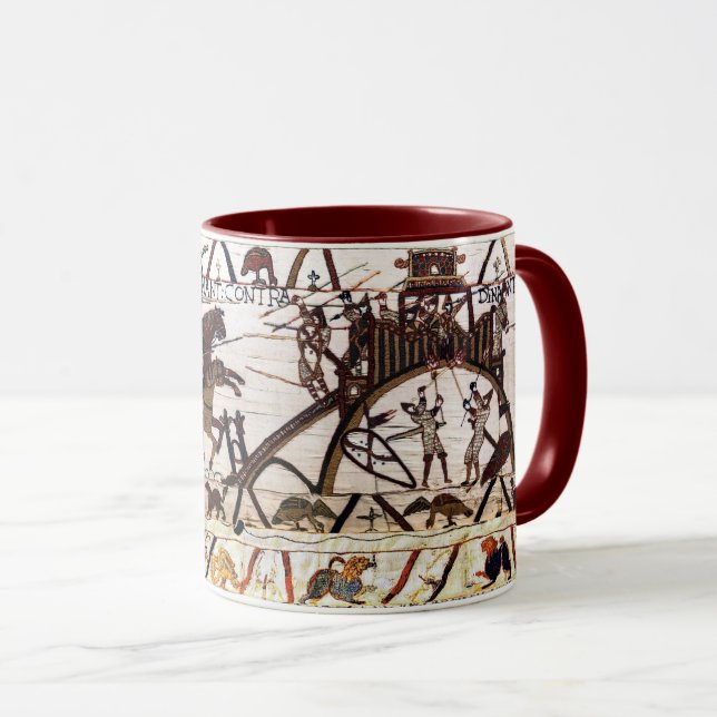 CANECA BAIEUX TAPESTRY SIEGE DE DINAN, ATAQUE AO CASTELO (Frente Esquerda)