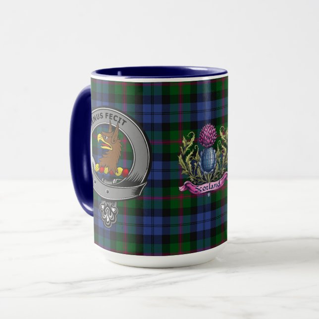 Caneca Baird Clan Crachá e Tartan (Frente Esquerda)