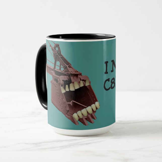 CANECA BALDE DE ENGENHEIRO OPERACIONAL COM DENTES DE CAFÉ (Frente Esquerda)