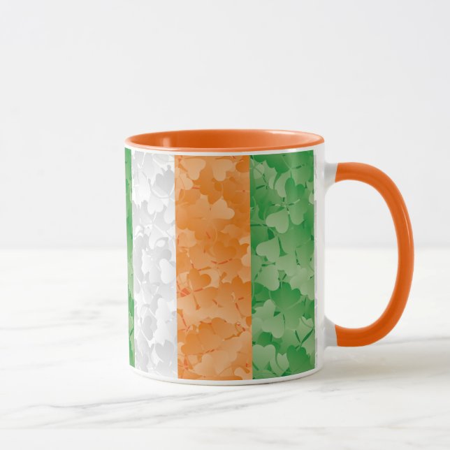 Caneca Bandeira da Irlanda com um padrão de pântanos (Direita)