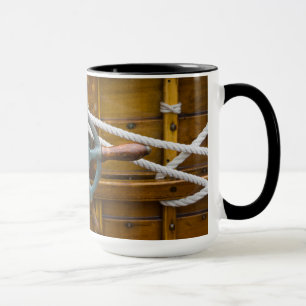 Caneca Barco de madeira antigo