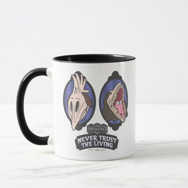 Caneca Beetlesumo | Maitlands "Nunca Confie Nos Vivos" (Esquerda)