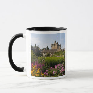 Caneca Belos jardins e famoso castelo em