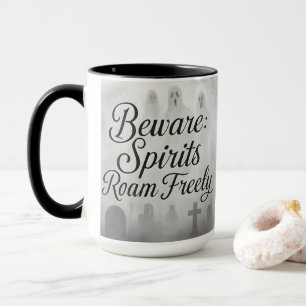 Caneca Beware Spirits Roam Freely Spooky Ghost Graveyard