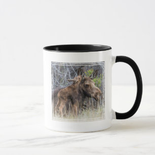 Caneca Bezerro de Alce Recém-Nascido Cutucando sua Mãe
