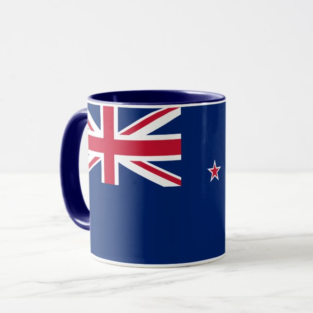 Caneca Black Combo Mug com bandeira da Nova Zelândia (Frente Esquerda)