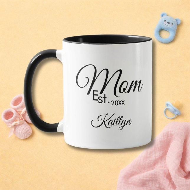 Caneca Black Script Mom Established New Mom Gift Name (Criador carregado)