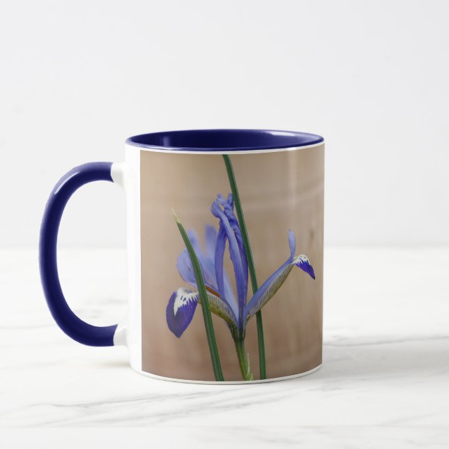 Caneca Blue Iris Reticulata Mug (Esquerda)
