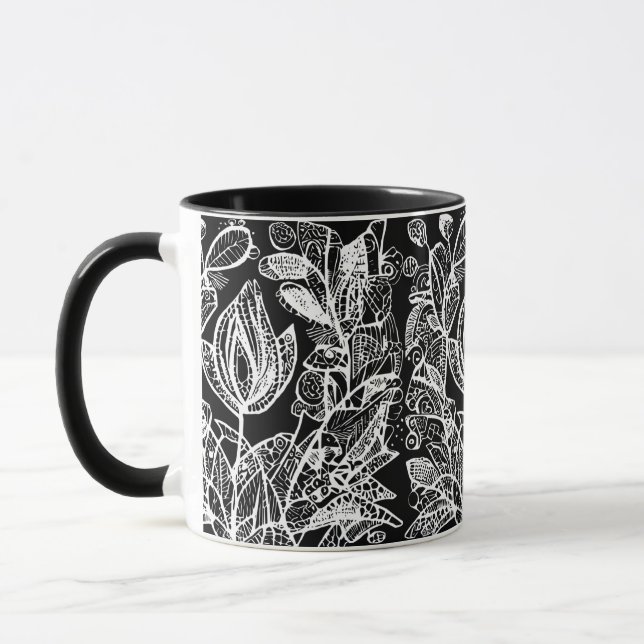 Caneca Blumen aus Spitze auf schwarzem Hintergrund (Esquerda)