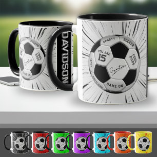 Caneca Bola de Futebol Preta e Branca Personalizada com I