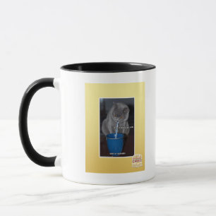 Caneca Bolhas dos sopros no leite do ur