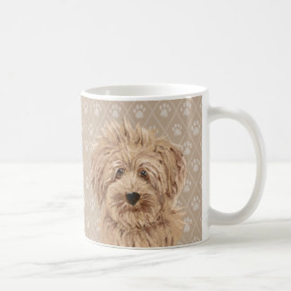 Caneca bonita das pinturas do cão de Labradoodle