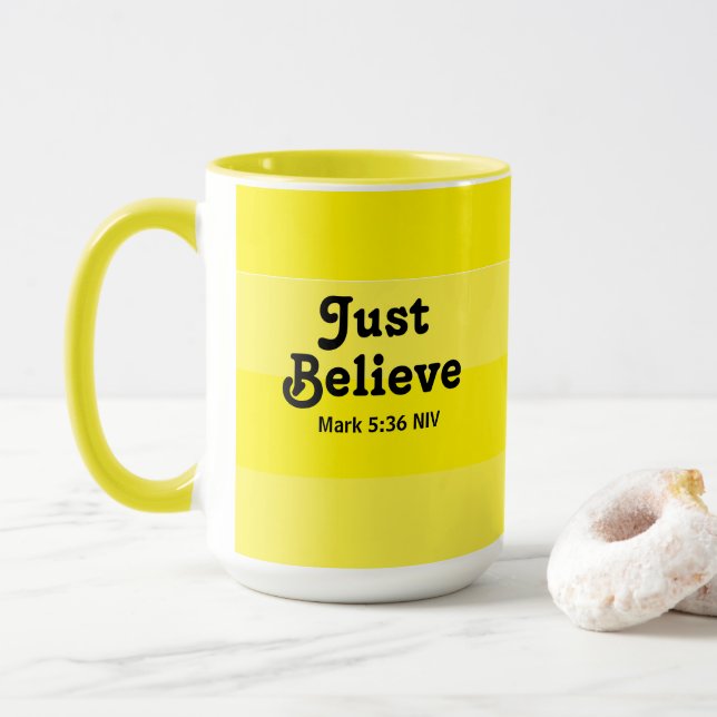 Caneca Bonita e Brilhante Acredita em Milagres Amarelo (Com Donut)