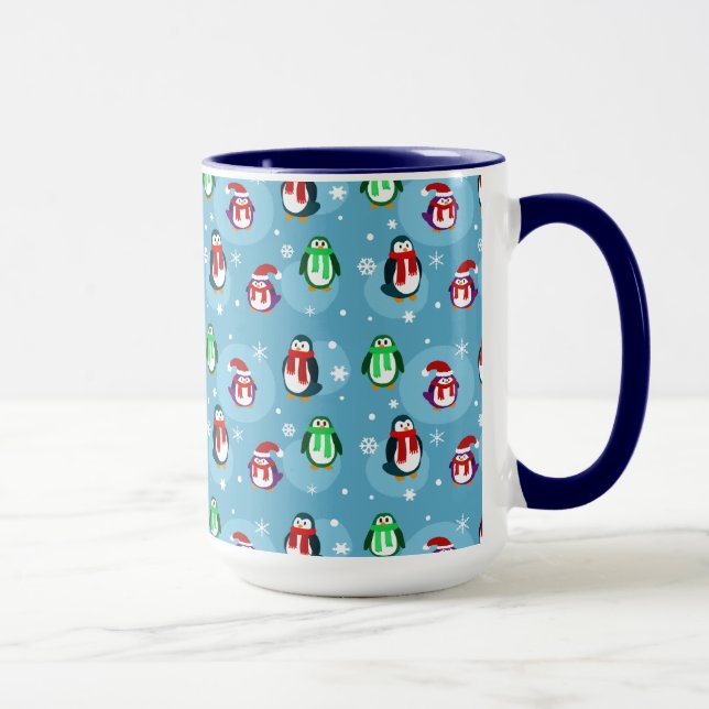 Caneca bonito do teste padrão do pinguim do (Direita)