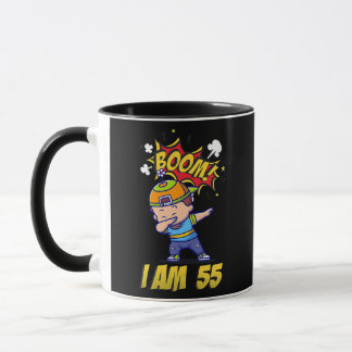 Caneca Boom, tenho 55 anos, bebendo um Aniversário Engraç
