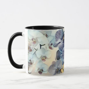 Caneca Borboleta floral de orquídea amarela púrpura