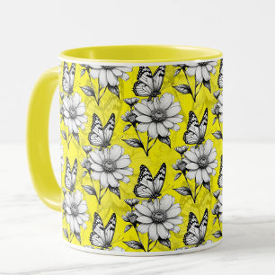 Caneca Borboleta Sobre Padrão De Flor Design amarelo