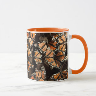 Caneca Borboletas de monarca