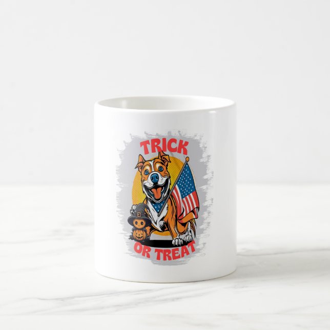 Caneca branca e Dia de as Bruxas engraçado com cão (Centro)