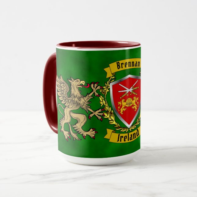 Caneca Brennan Irish Shield & Griffins Personalizados (Frente Esquerda)