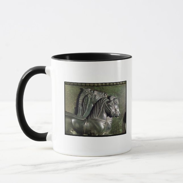 Caneca Cabeça de um cavalo de um quadriga (Esquerda)