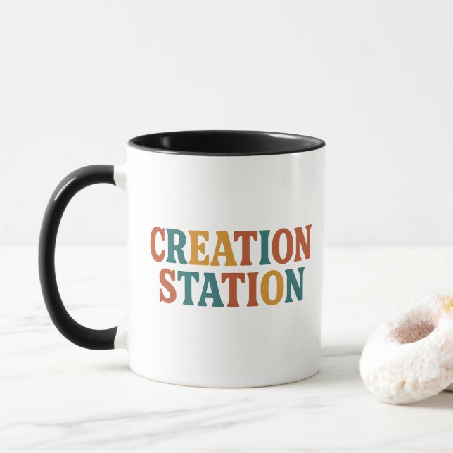 Caneca Café de Tipografia de Estação de Criação (Com Donut)
