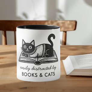 Caneca Café Divertido Fácilmente Distraído por Livros e G